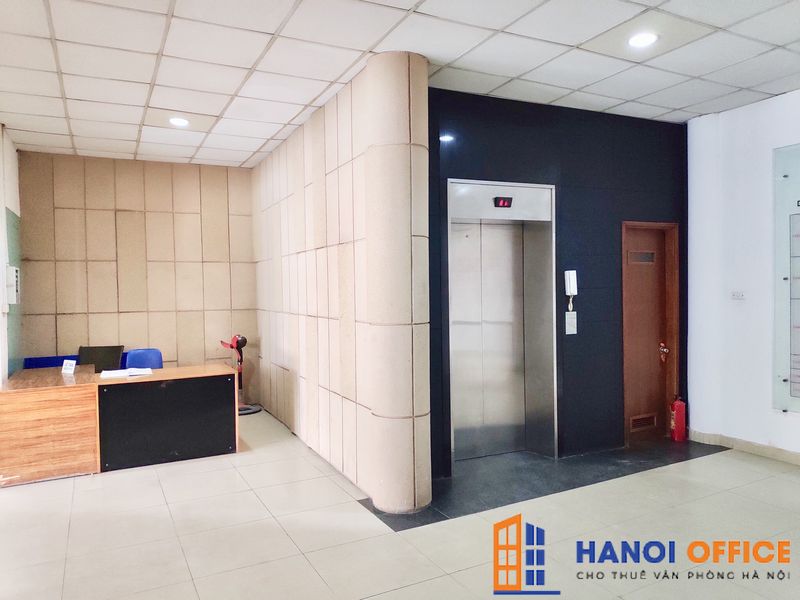 https://www.hanoi-office.com/sanh_thang_may_toa_nha_housing.jpg