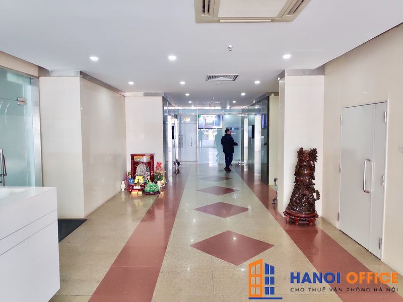 https://www.hanoi-office.com/sanh_khu_van_phong_viet_tower.jpg